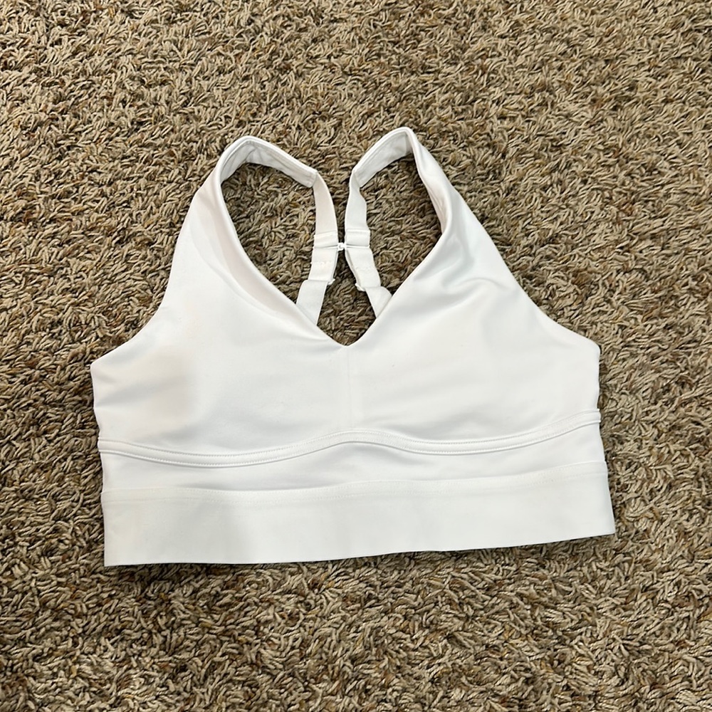 Fabletics All Day Every Day sports bra, size 8/M.